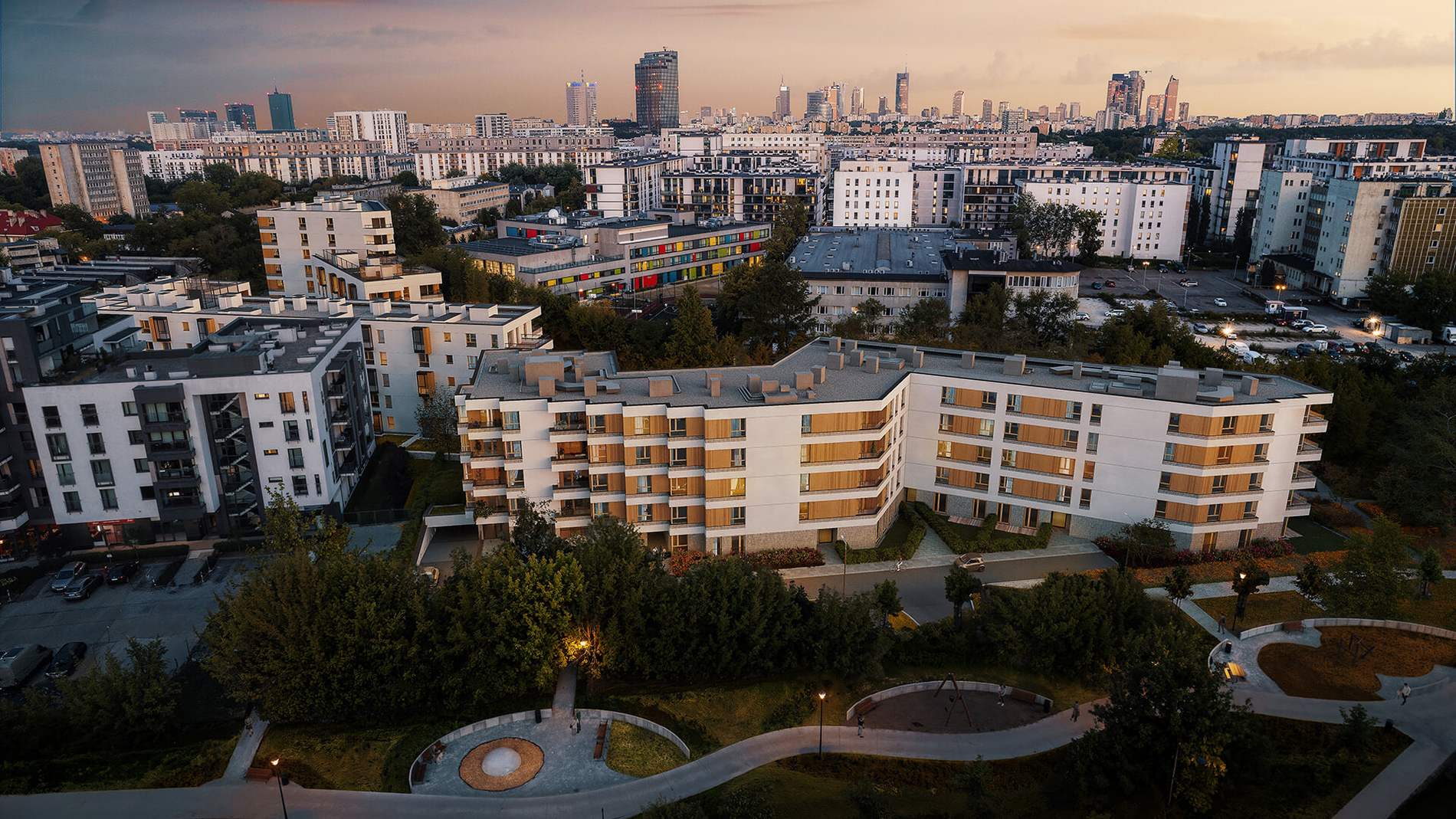Budynek inwestycji Sady Zoliborz z widoku drona, Warszawa Zoliborz