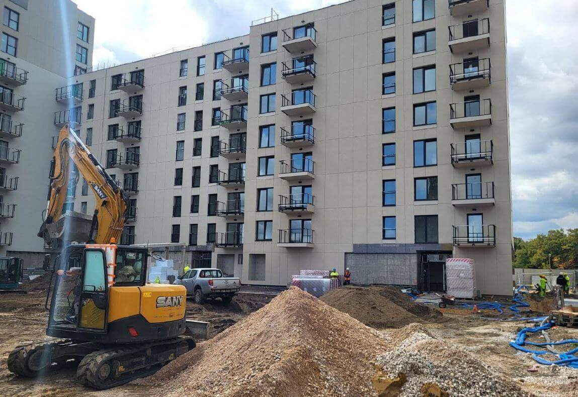Postep pracy budowy XYZ Place, Warszawa Wlochy