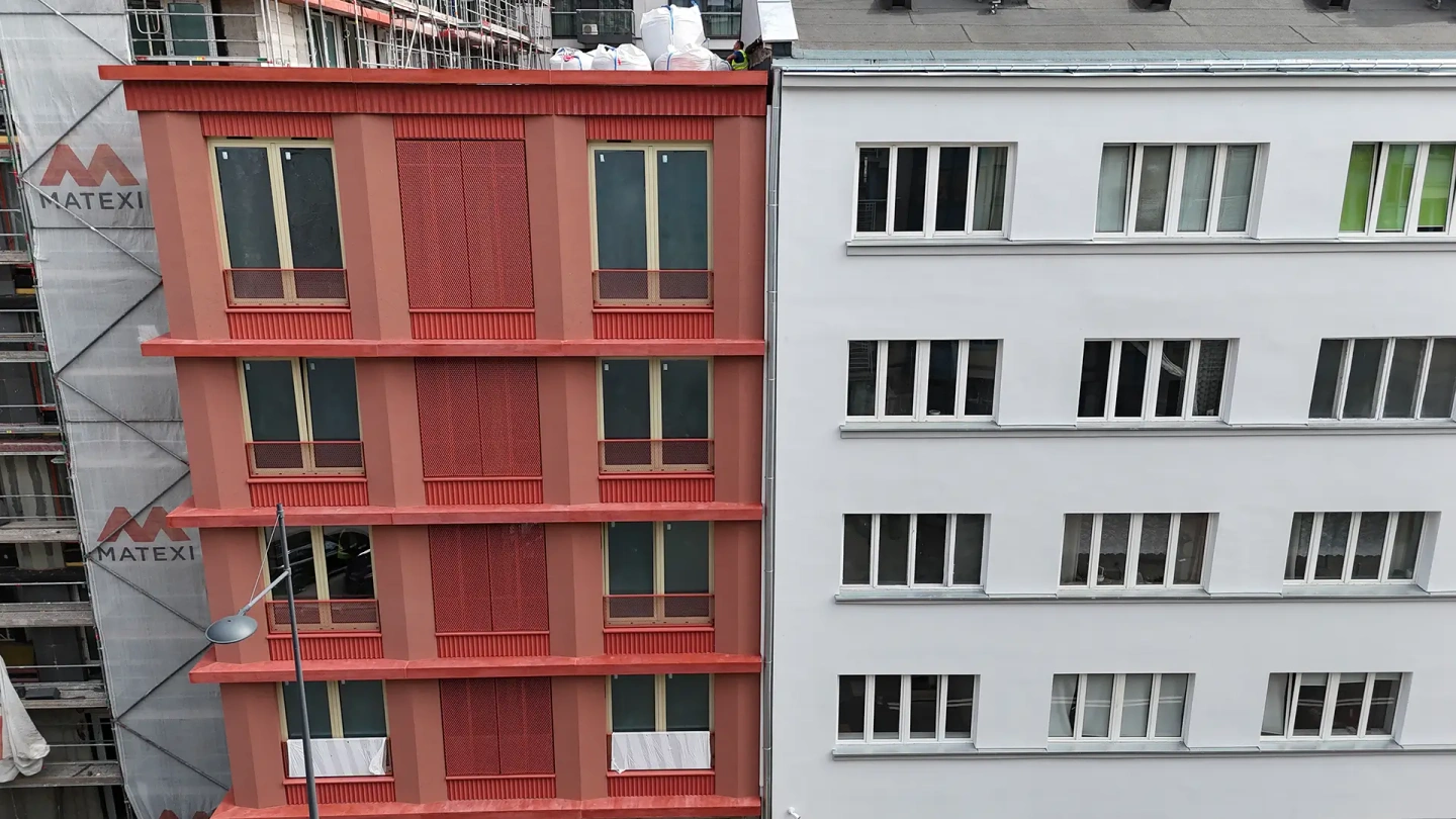 Postęp pracy inwestycji Żelazna 54, Warszawa Wola