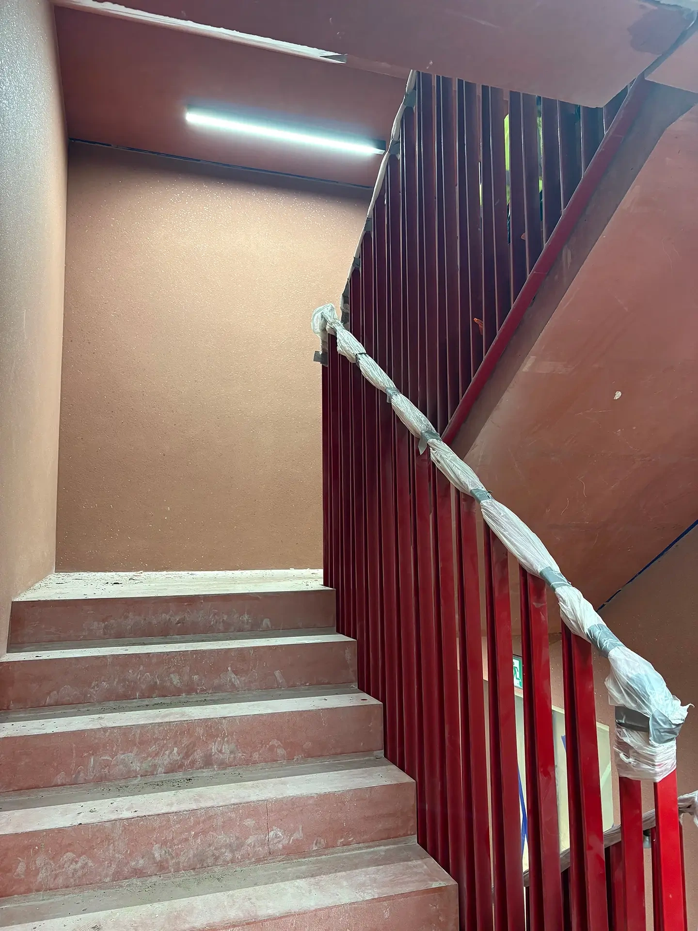 Postęp pracy inwestycji Żelazna 54, Warszawa Wola